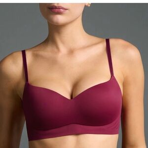 Seamless Burgundy Bra